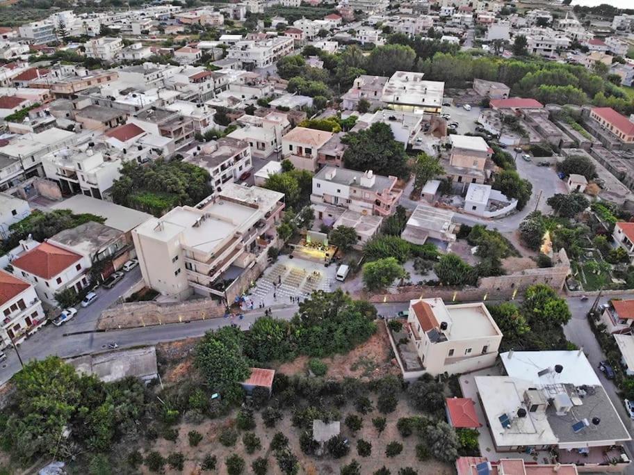 Heart Of Kissamos Apartment Luaran gambar