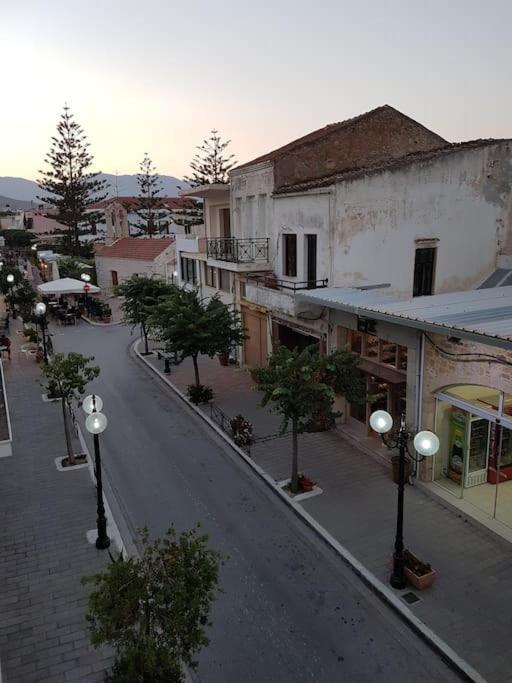 Heart Of Kissamos Apartment Luaran gambar